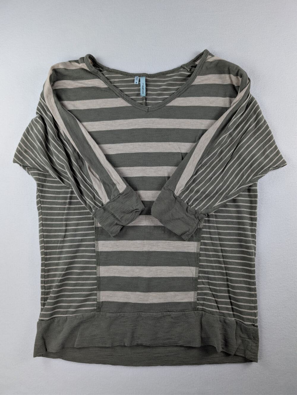 Maurices Women’s M Olive Gray Striped Pullover Top 3/4 Sleeve